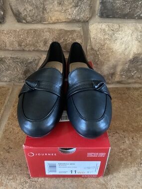 Journee Marci Flat Womens Size 11 WD Black New In Box